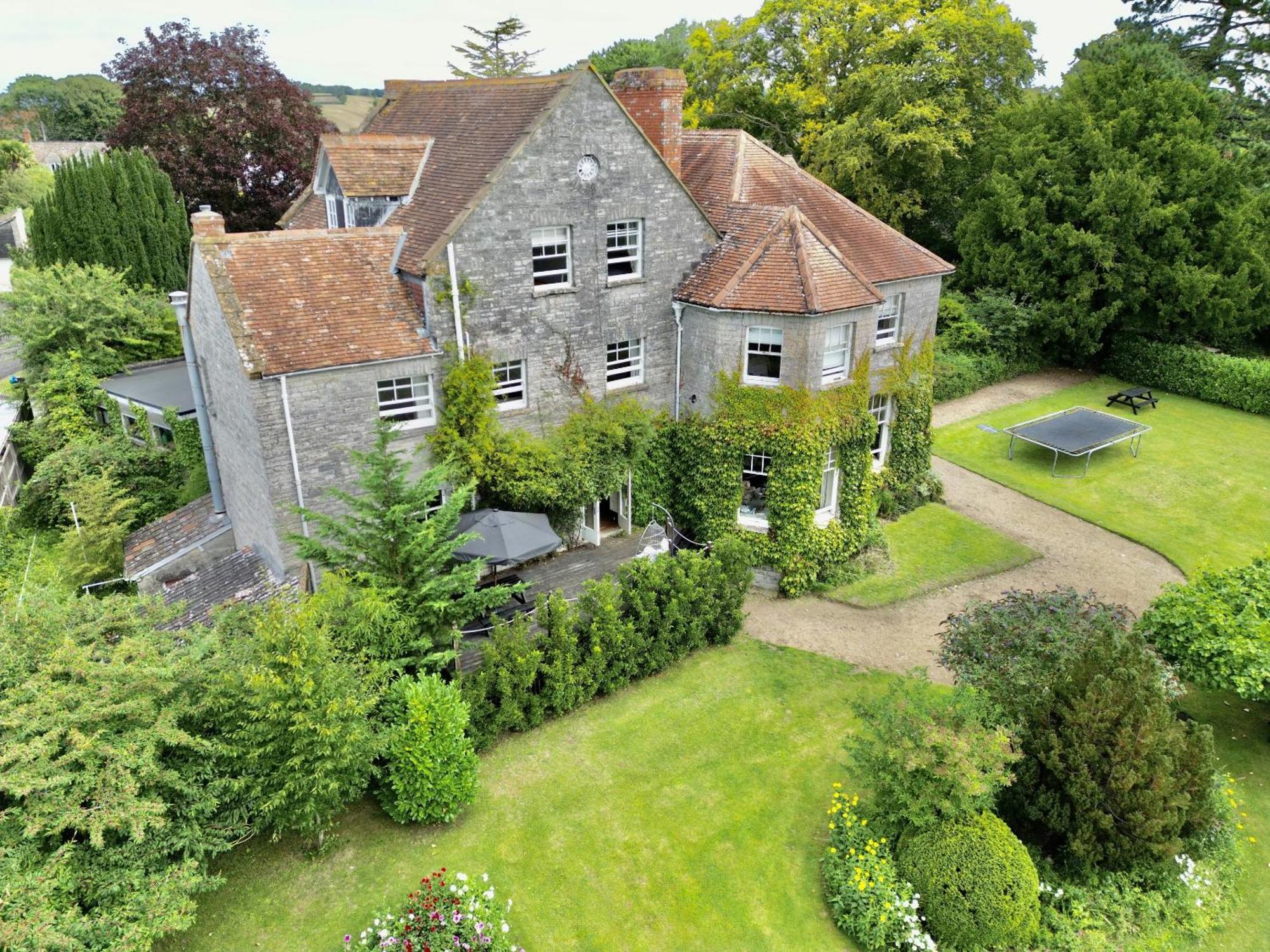 The Mount Somerton Retreat - Nr Bruton, Glastonbury, The Spectacular Wells Cathedral, Millfield School, Leonardo Helicopters, Yeovilton Exterior photo